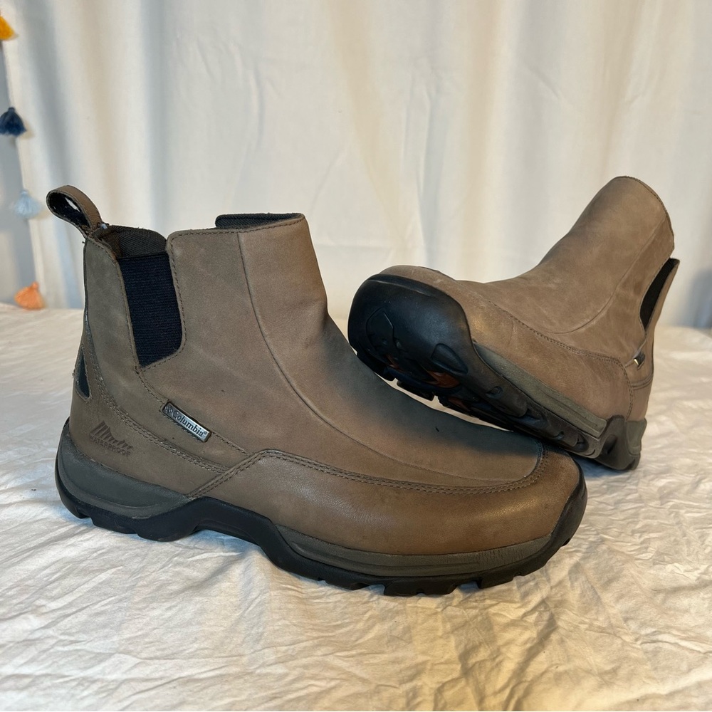 Columbia Merrimack Men’s Sz9.5 3M Thinsulate Tan Leather Boots Waterproof Hiking